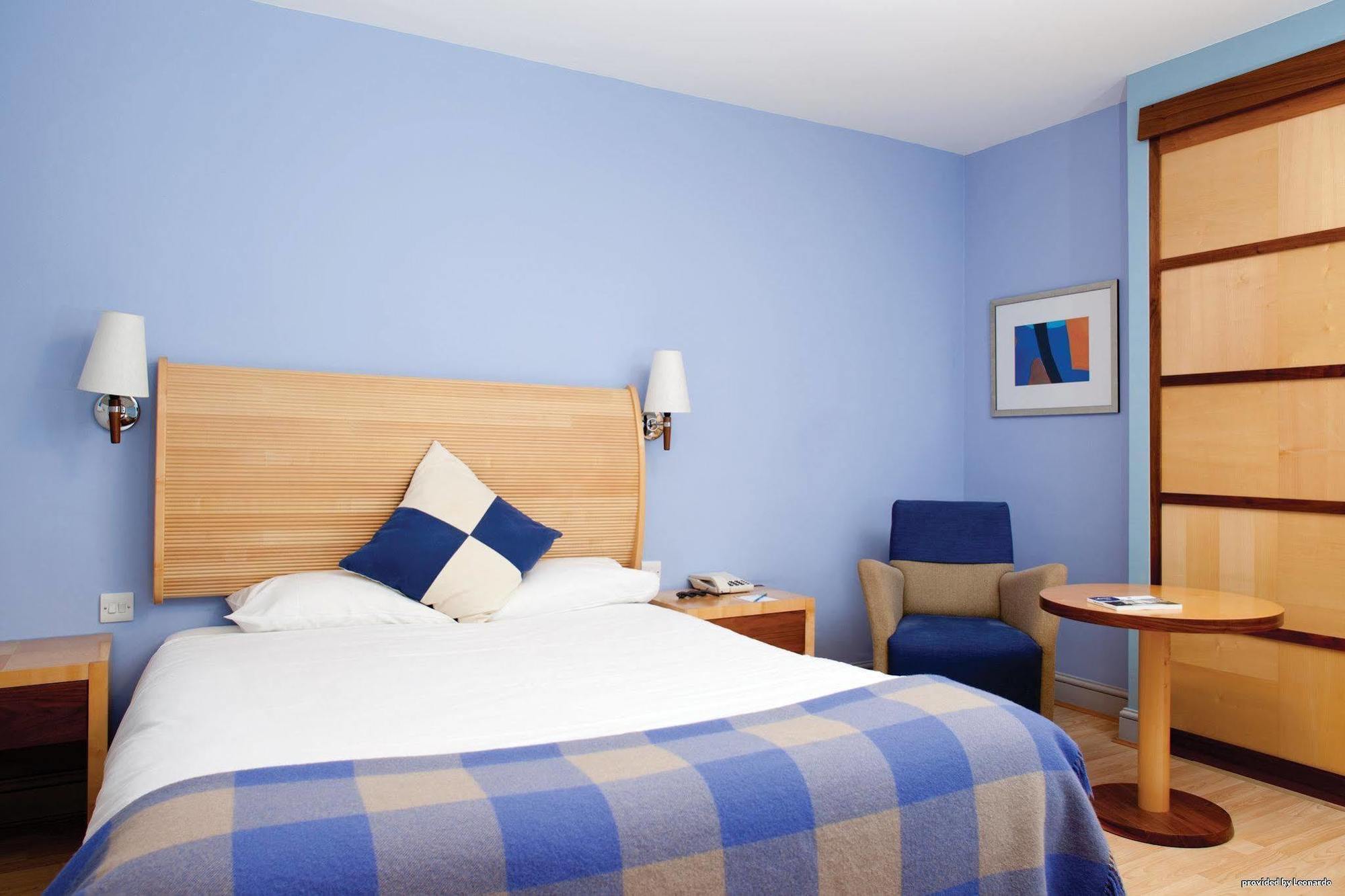 Roebuck Inn Stevenage Habitación foto